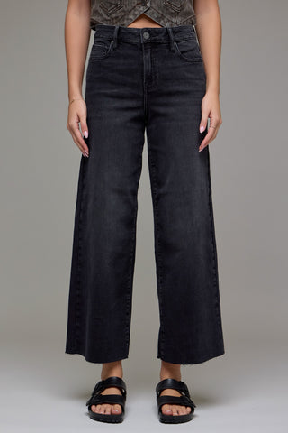 Hidden Cropped Jeans - Black