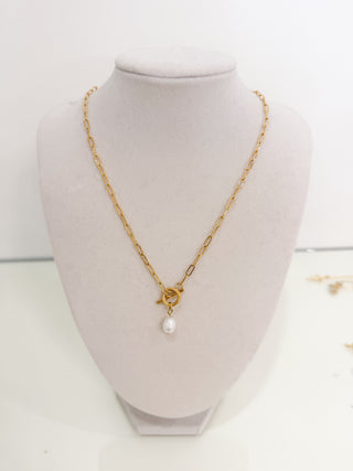 Toggle Water Resistant Paperclip Necklace with Pearl