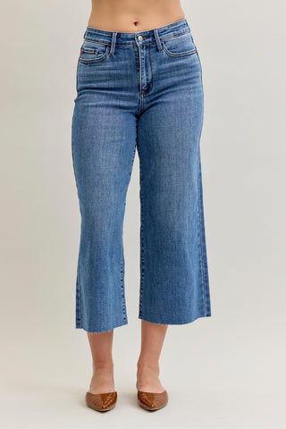 Judy Blue Cropped Raw Hem Jeans - Medium Denim