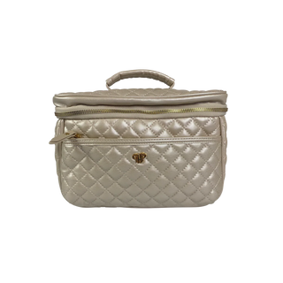 Pursen Train Case - Pearl Quilted