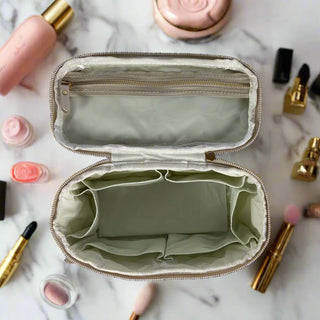 Pursen Train Case - Pearl Quilted