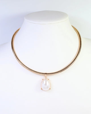 New Windsor Pendant Chain Necklace - Pearl